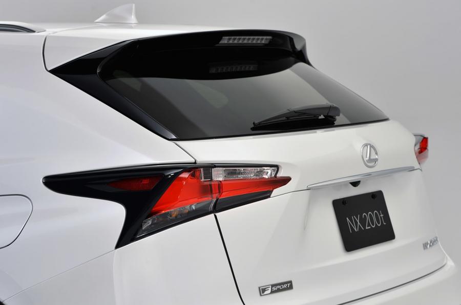  Lexus NX200t F-Sport 2014 года  (фото 37 из 84)